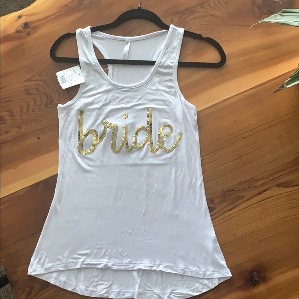 Razorback bridal tank